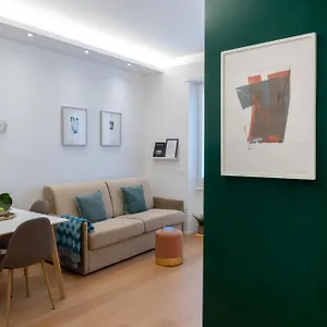 Apartment Gioia 43 - New Stylish 1 & 2, Milan